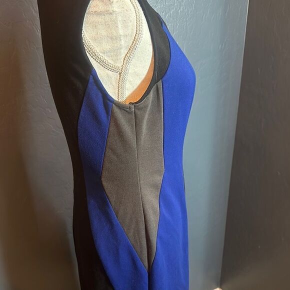 ECI Elegant Blue and Black Sleeveless Dress - Picture 5 of 8